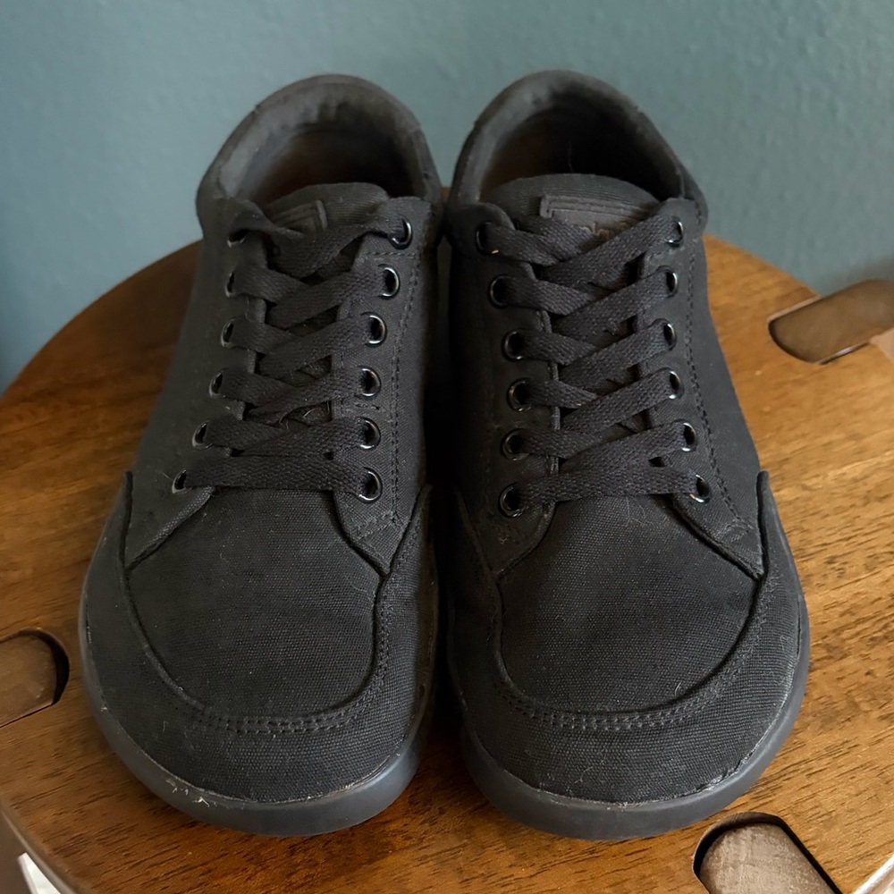 Casual Black Canvas Women's Lace-Up Sneakers